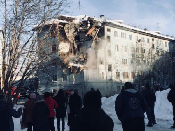 Взрыв газа в жилом доме в Мурманске мог произойти из-за суицида одного из жильцов - СМИ