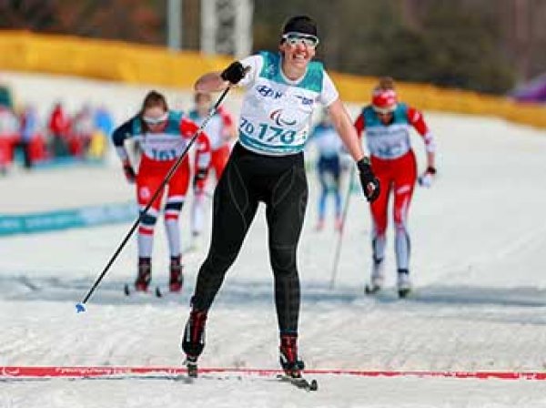 Россиянка Анна Миленина завоевала золото Паралимпиады-2018 в лыжном спринте