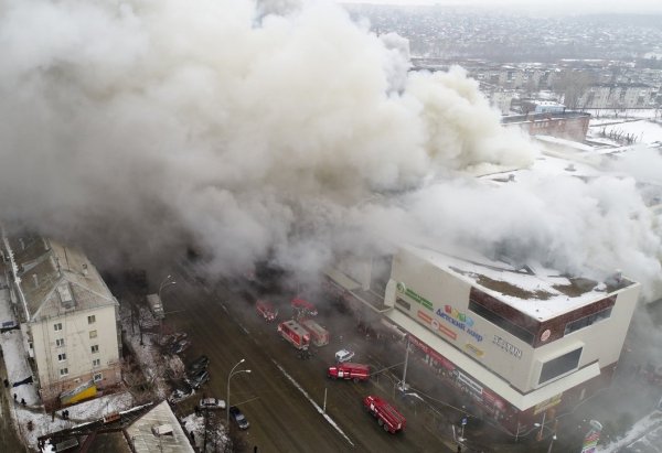 Пожар в Кемерово: в ТРЦ "Зимняя вишня" погибли 37 человек, еще 69 - пропали без вести (ФОТО, ВИДЕО)