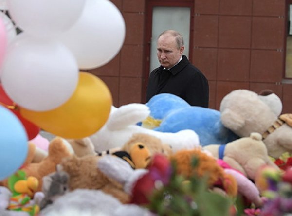 Кемерово, последние новости сегодня: Путин назвал причины трагедии в "Зимней вишне"