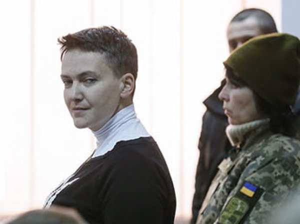 СБУ нагрянула с обыском в квартиру Надежды Савченко в Киеве