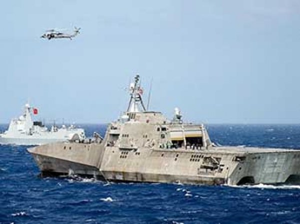 "Плавучая куча мусора": эксперт назвал новые боевые корабли США полным провалом