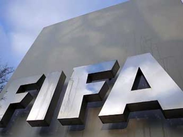 ФИФА завела дело против России из-за расистских кричалок на матче с Францией