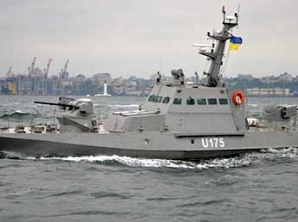 Офицеры ВМС Украины пригрозили Порошенко вернуться в Крым за жильем