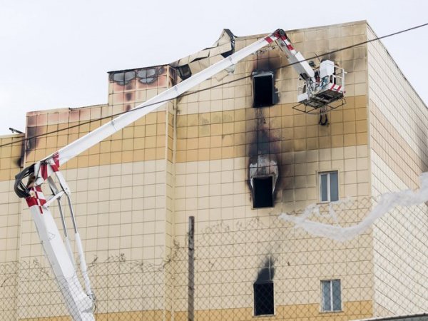В СКР уточнили количество погибших при пожаре в "Зимней вишне"