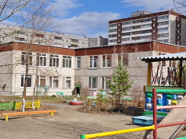 В Екатеринбурге воспитательница избивала детей и учила их собачьим командам