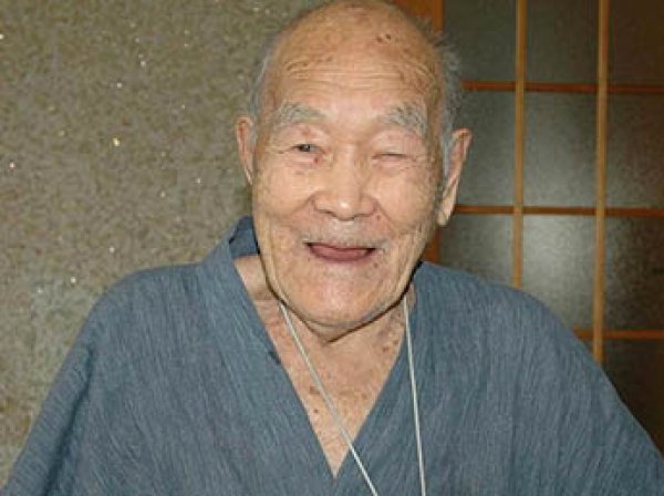 112-летний японец попал в Книгу рекордов Гиннеса и раскрыл секрет долголетия