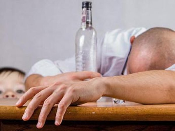 Ученые обнаружили "гормон алкоголизма и сладкоежек"