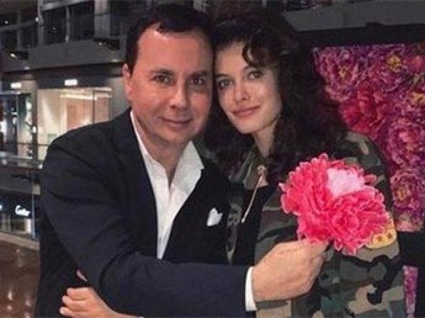 СМИ: у пьяной жены топ-менеджера "Лукойла" украли кольцо за 47 млн