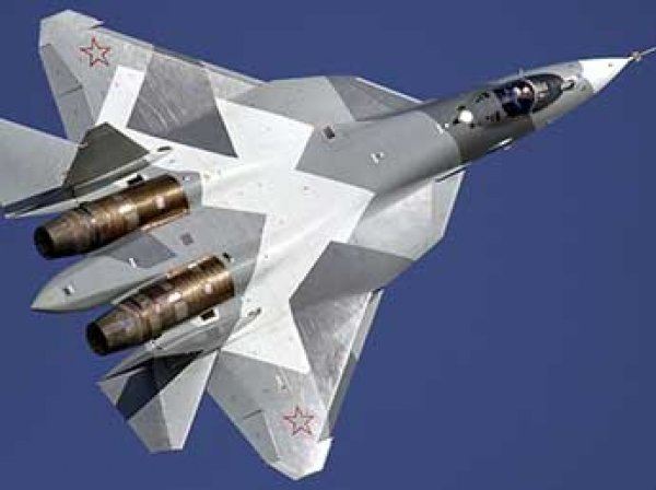 Американцы сравнили российские истребители Су-35 и Су-57