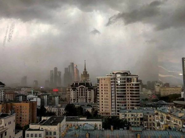 Синоптики: на Москву идет шторм