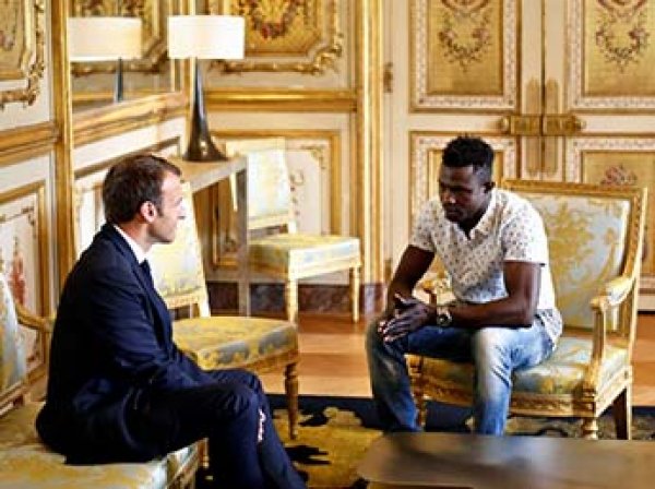 Спасший ребенка "человек-паук" из Мали получил французское гражданство и работу в Париже