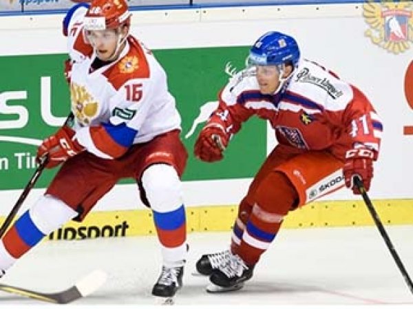 СМИ сообщили, как "злые и разочарованные" хоккеисты из России заказали водки и икры на 26 млн