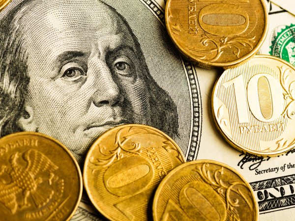 Курс доллара на сегодня, 16 мая 2018: против курса рубля играет целый комплекс факторов — эксперты