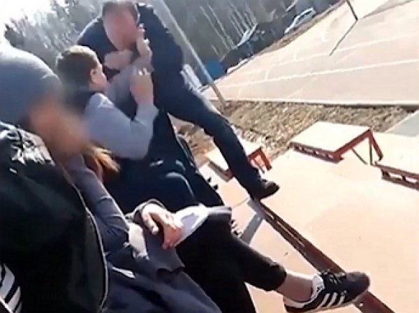 Депутат-единоросс дал пощечину школьнику в Подмосковье