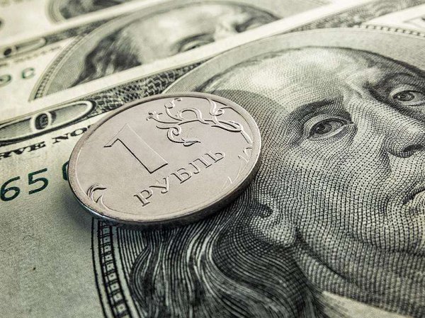 Курс доллара на сегодня, 4 июня 2018: рубль будет пытаться уйти от влияния нефти - эксперты