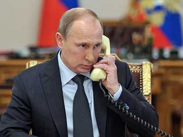 В Кремле раскрыли, о чем говорил Путин по телефону с Порошенко