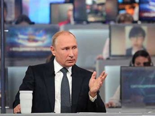 Кремль обнародовал поручения Путина по итогам прямой линии