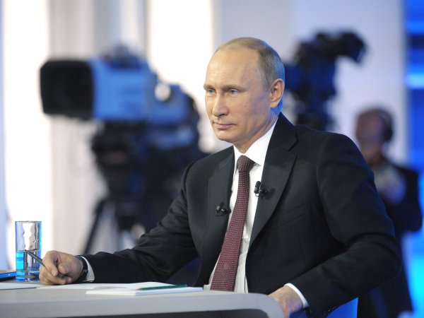 "Прямая линия" с президентом 2018: как задать вопрос Путину 7 июня через Интернет и по телефону