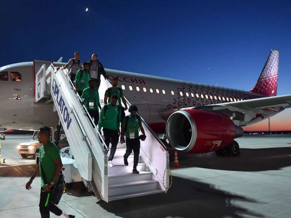 Самолет с игроками сборной Саудовской Аравии загорелся при посадке в Ростове