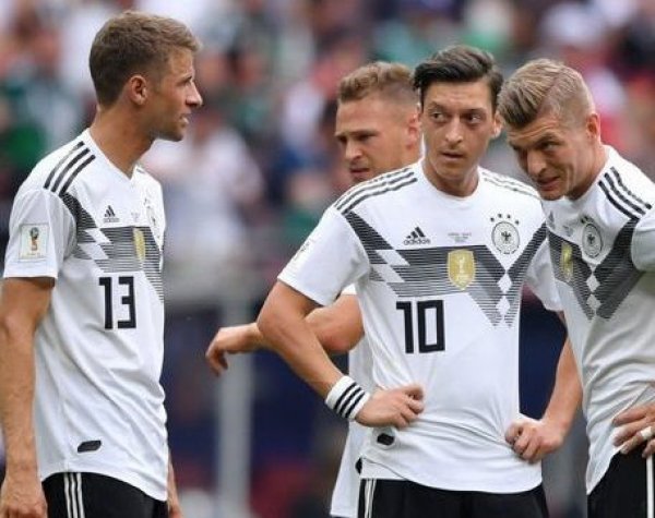 Германия в меньшинстве на последней минуте вырвала победу у Швеции на ЧМ-2018