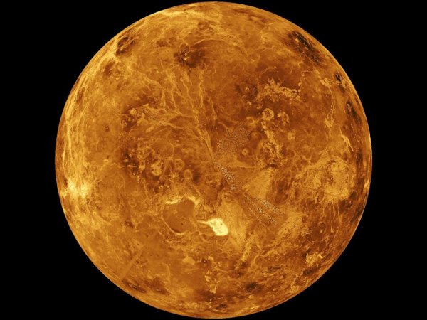 Ученые нашли в атмосфере Венеры огромную "стоячую волну", тормозящую вращение планеты