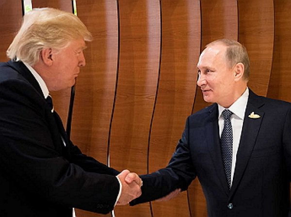 Кремль согласовал дату и место встречи Путина с Трампом