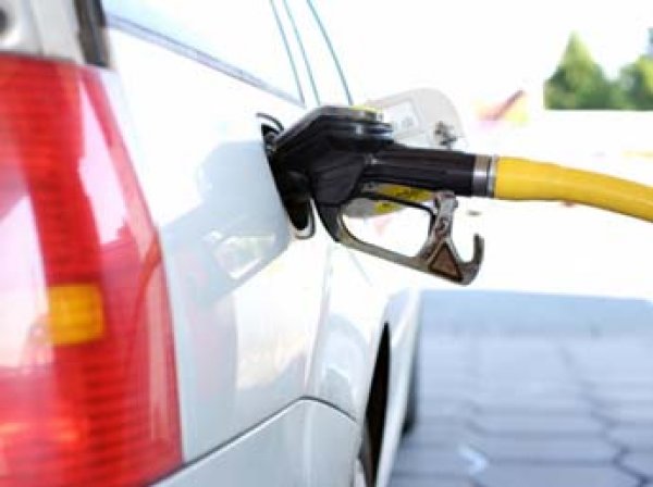 Минфин анонсировал скорое снижение цен на бензин