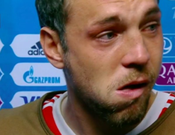Дзюба расплакался во время интервью после поражения сборной России