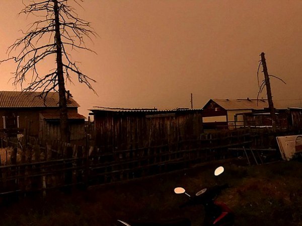 Британские СМИ напугало "облако тьмы", окутавшее Якутию средь бела дня