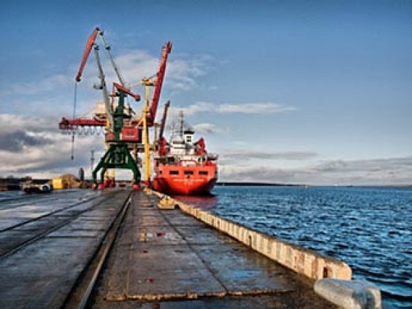 Украина может ввести санкции против российских портов на Черном море
