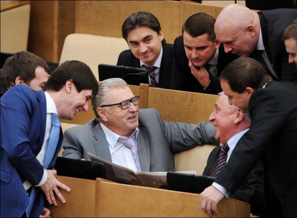 В Госдуме раскрыли официальные зарплаты и назначаемые пенсии депутатов