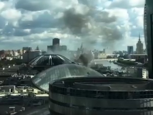 Пожар в ТЦ "Афимолл Сити" в Москве 6 августа 2018  попал на ВИДЕО