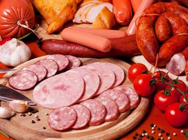 СМИ предупредили о скором росте цен на колбасу и мясные полуфабрикаты