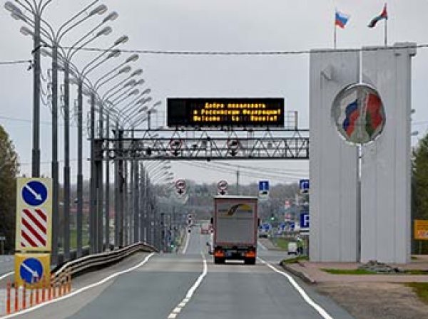 СМИ: Россия постепенно закрывает границу с Белоруссией