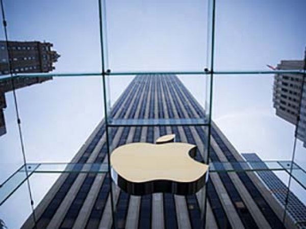 Рыночная стоимость Apple впервые в мире достигла  трлн