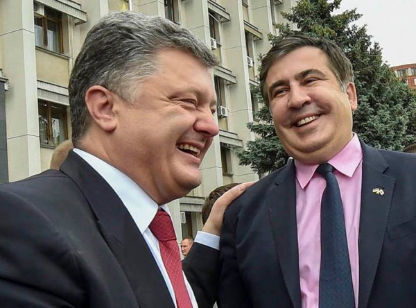 "Мелкий бессарабский барыга": Саакашвили публично унизил "дебила" Порошенко
