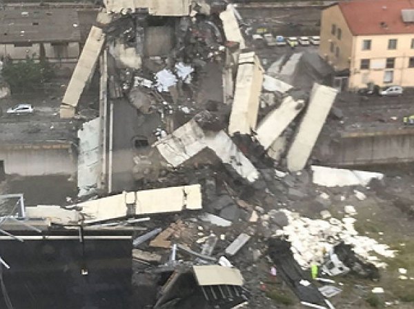 Названа причина обрушения моста в Генуе