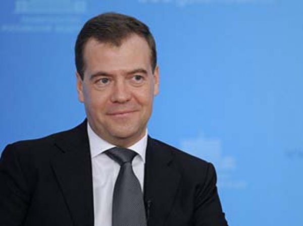 "Как горькое лекарство": Медведев объяснил пользу пенсионной реформы