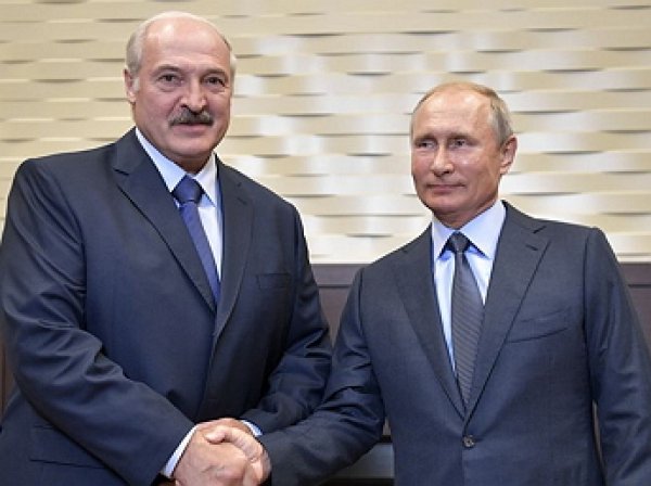 "Каждая встреча важна для нас": с ручки Лукашенко сдули пылинки перед встречей с Путиным