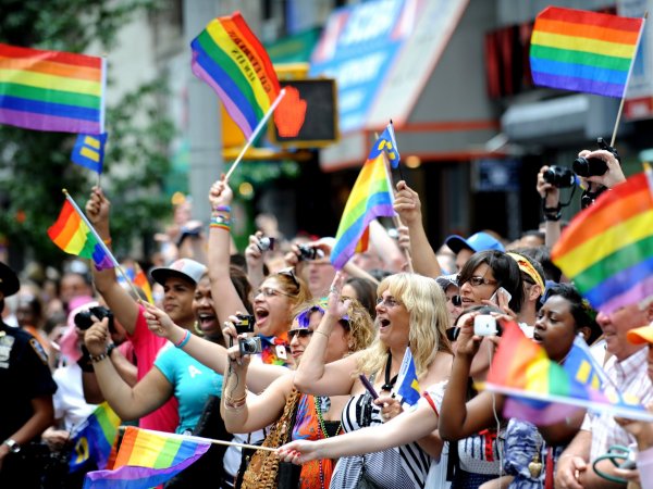 СМИ: в России впервые разрешили провести гей парад — в деревне, где живут 7 человек