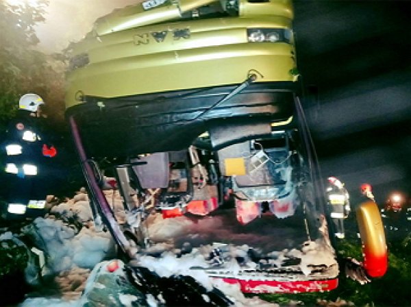В Польша в ДТП с автобусом погибли три украинца, еще 51 пострадали