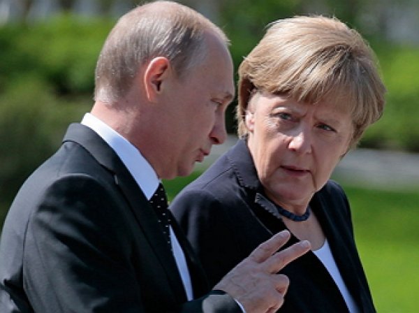 Путин по пути к Меркель заедет на свадьбу в Австрии