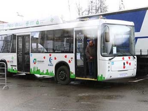 Новый московский электробус с Собяниным сломался в первом же рейсе