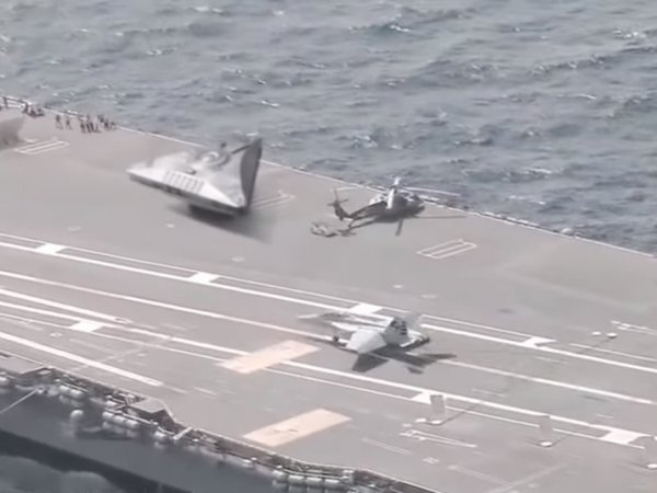 Пилот ВВС США случайно показал на видео "сверхсекретный самолет-шпион"