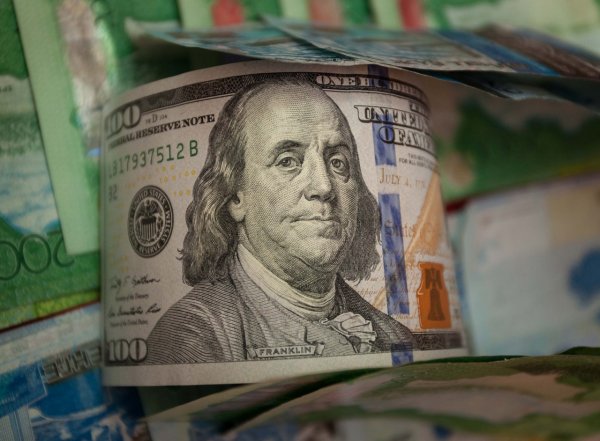 Курс доллара на сегодня, 14 сентября 2018: глава ВТБ назвал три условия отказа от доллара