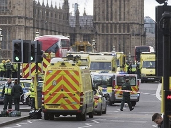 В Лондоне распылили «подозрительную субстанцию», есть пострадавшие