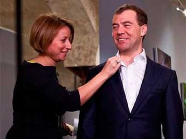 Тимакова решила уйти с поста пресс-секретаря Медведева