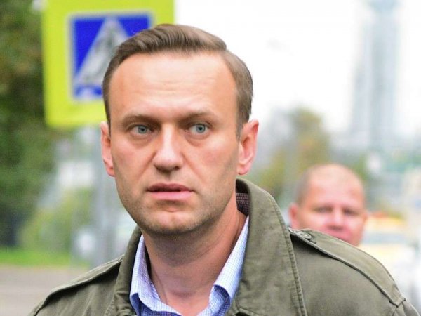 Навального задержали на выходе из спецприемника по "экзотической" статье: ему снова грозит арест