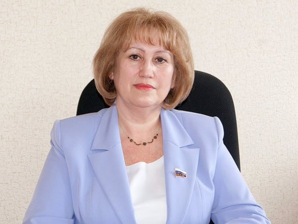 "Одни долги": депутат Госдумы с зарплатой в 380 тысяч пожаловалась на нехватку денег